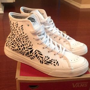 Vans Sk8 Hi Decon - White Leather cut out